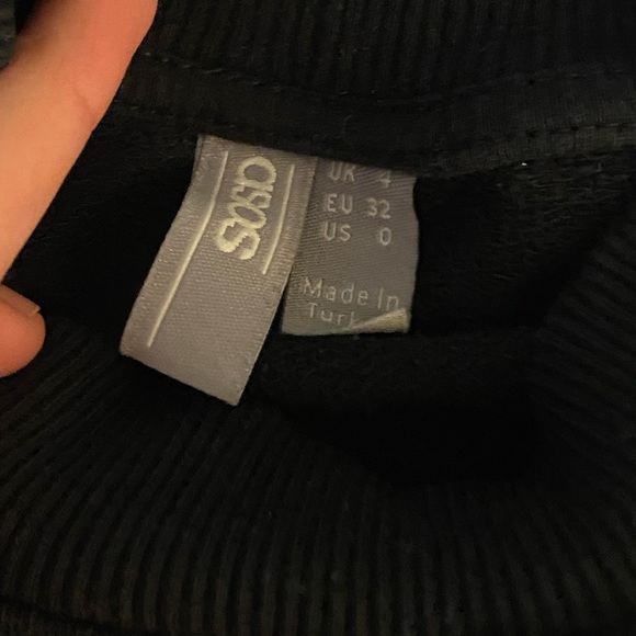 Black crop sweatshirt - Picture 4 of 5